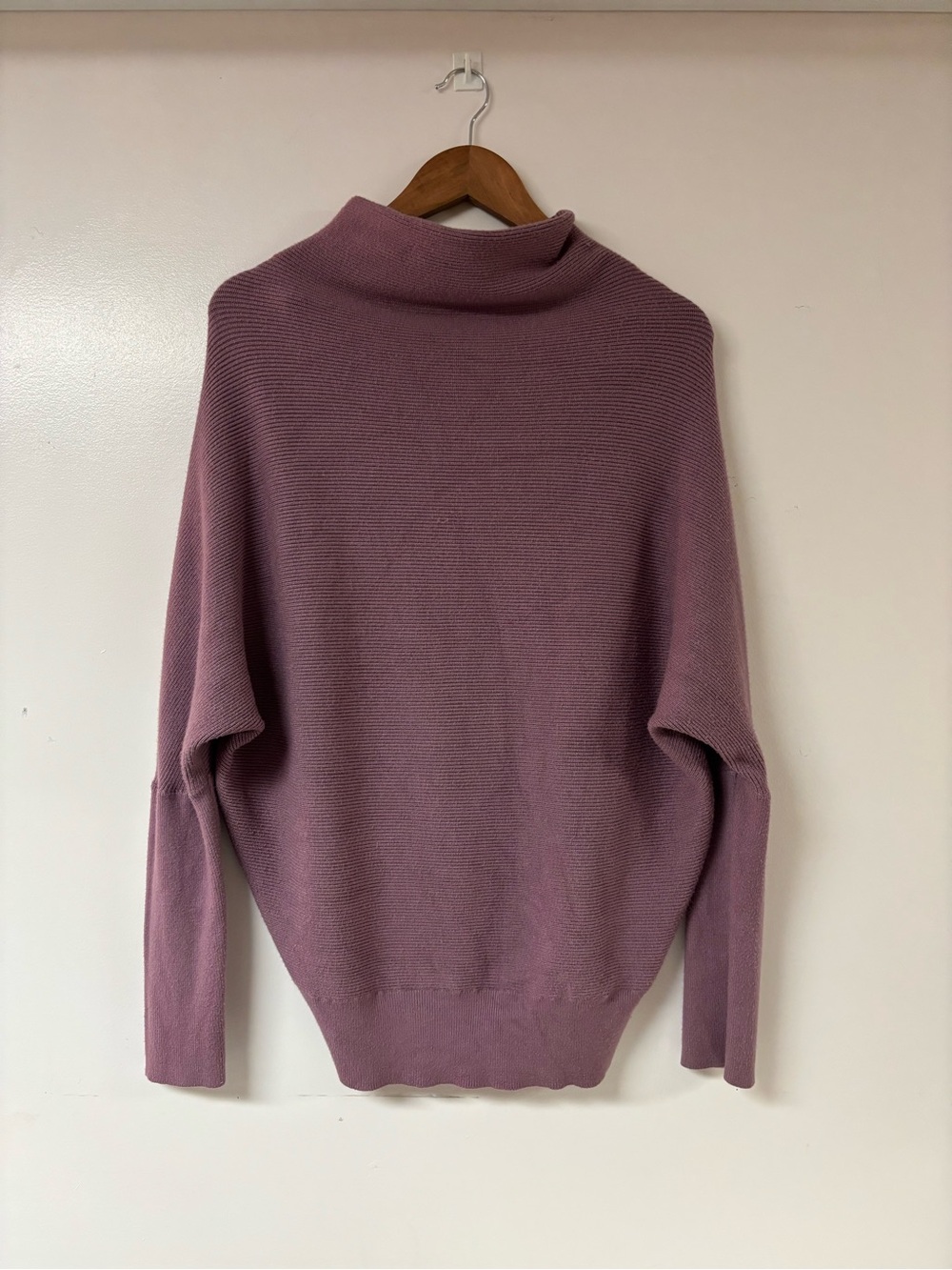 Bluivy Women's Mauve Ribbed Mock Neck Sweater Size S/M